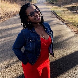 Meet your Posher, Karis